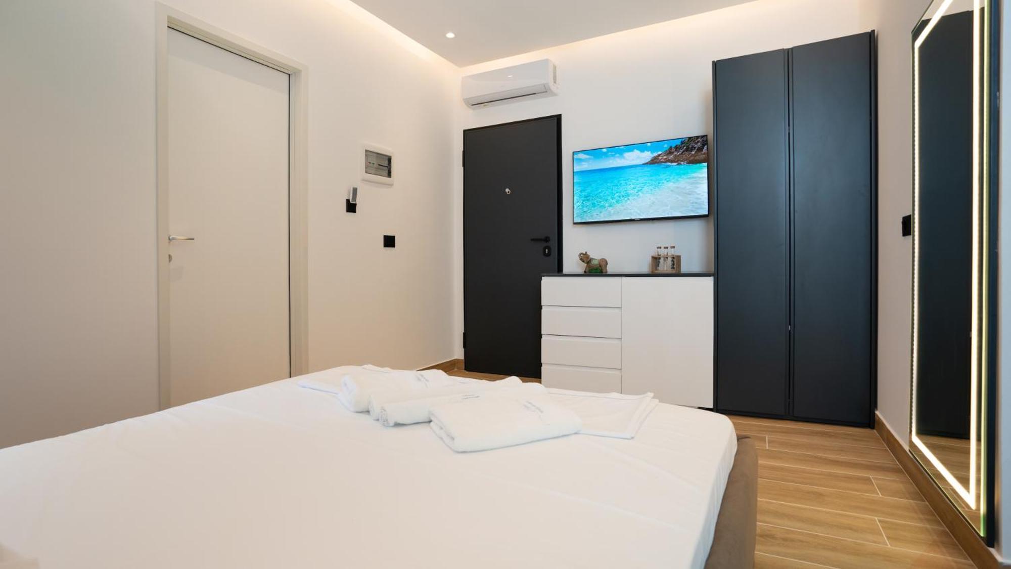 Hotel Azure Sea View *