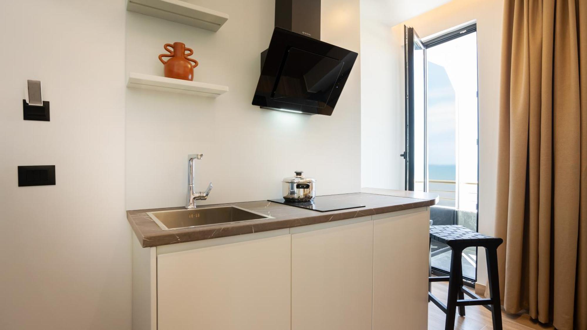 Azure Sea View Hotel Durrës